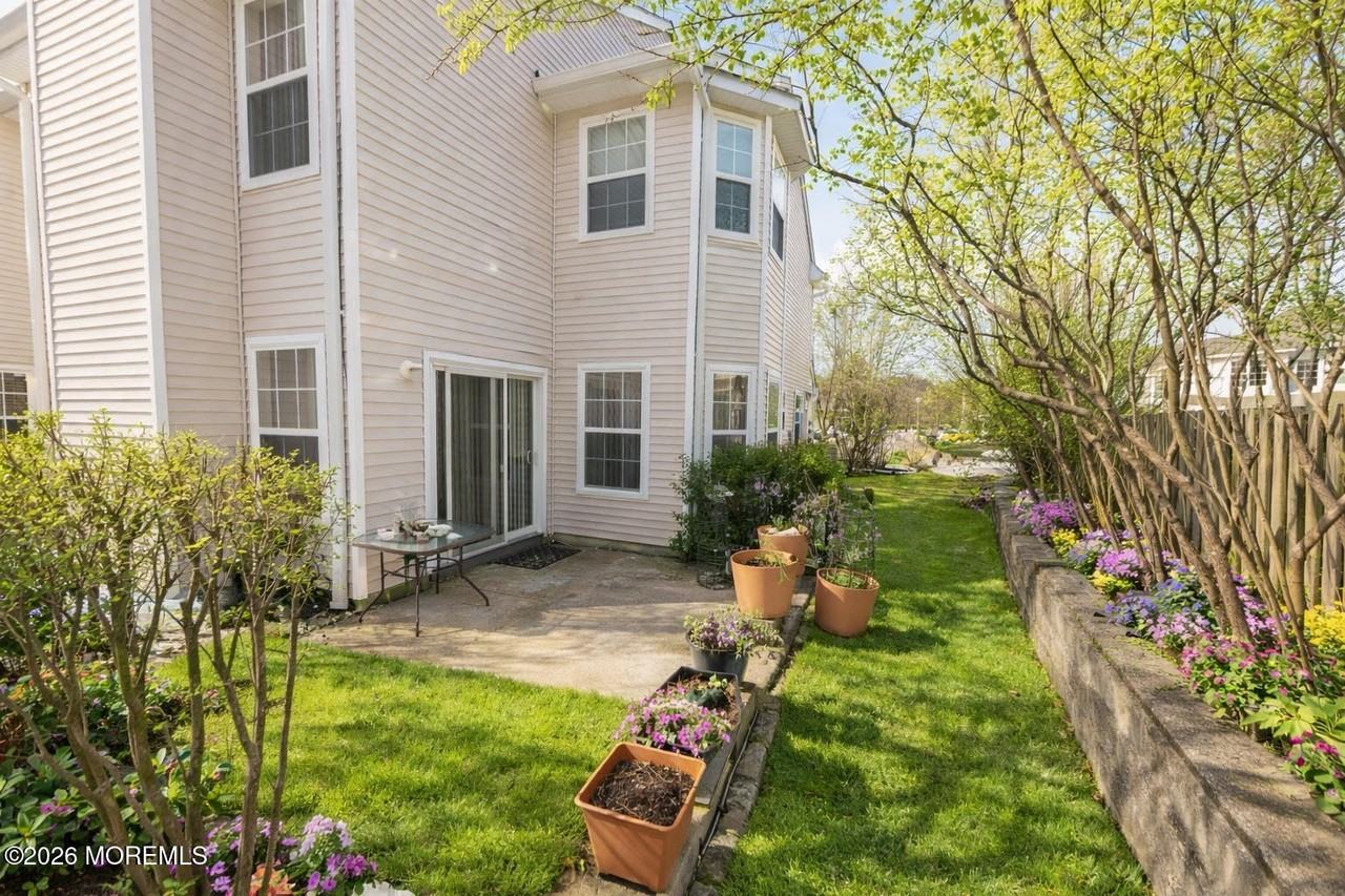 26 Buford Ct - Photo 2 of 34