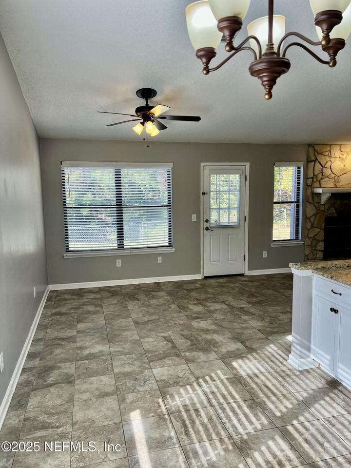 7820 Collins Ridge Blvd - Photo 7 of 16