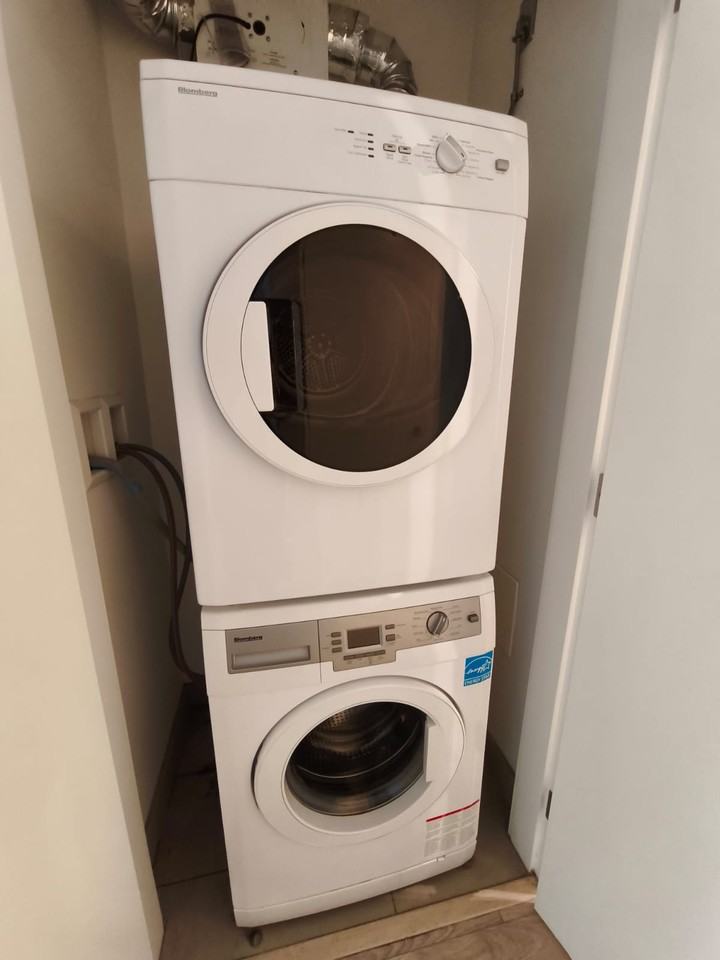 2141 Hastings St E - Photo 4 of 5