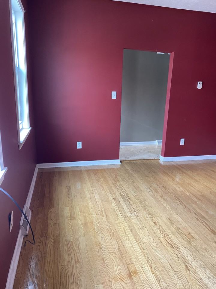 327 38th St - Photo 7 of 12