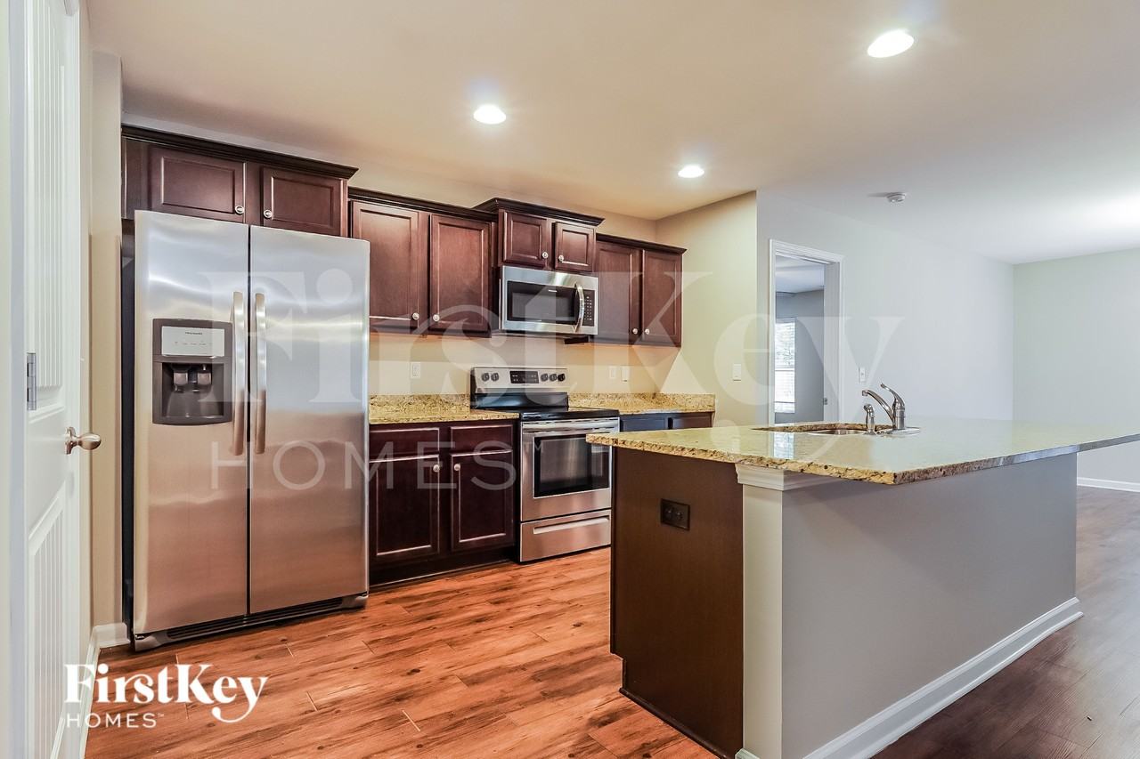 549 Waterstone Dr - Photo 7 of 15