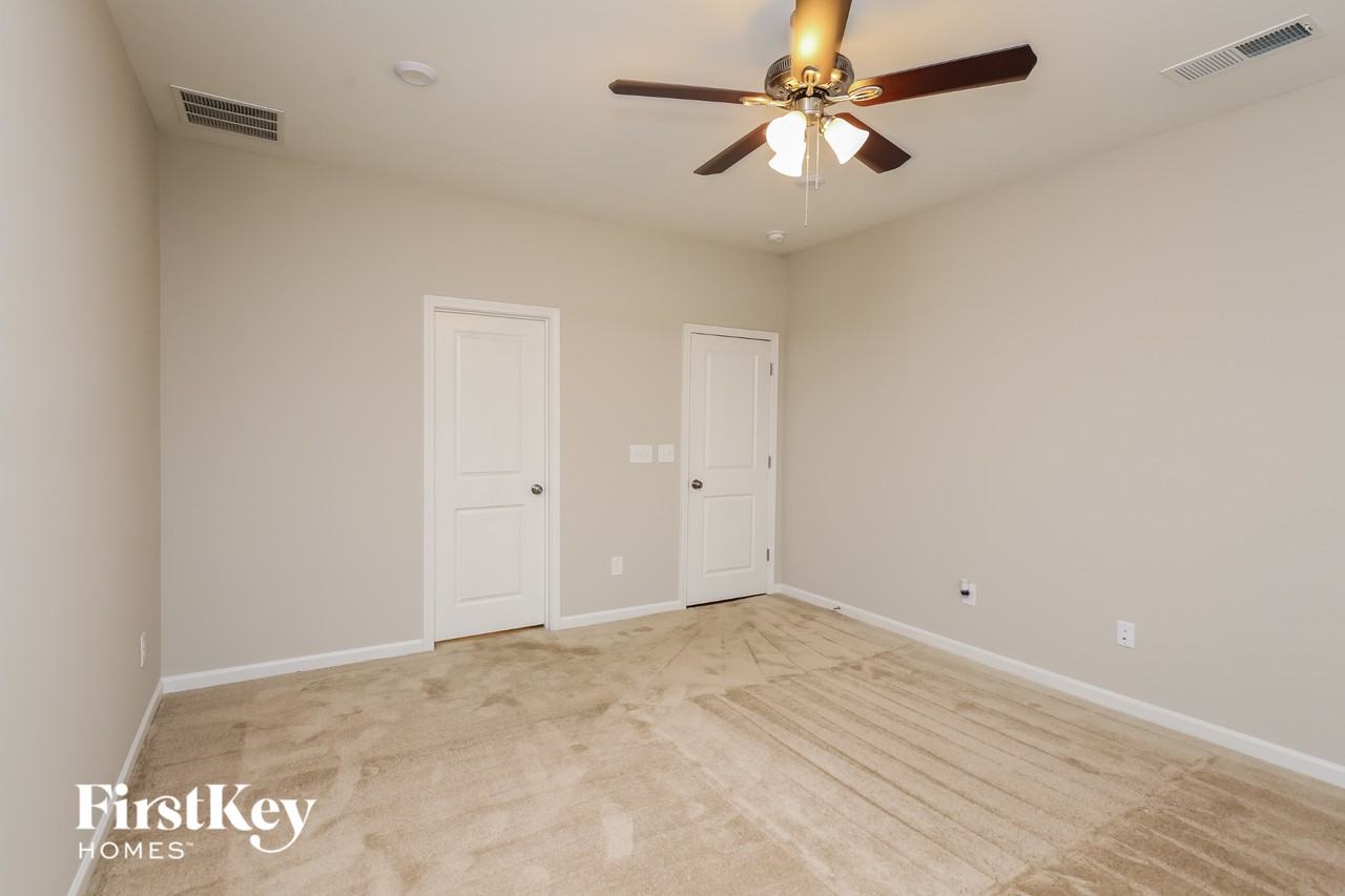 6040 Wheeler Ridge Rd - Photo 7 of 15