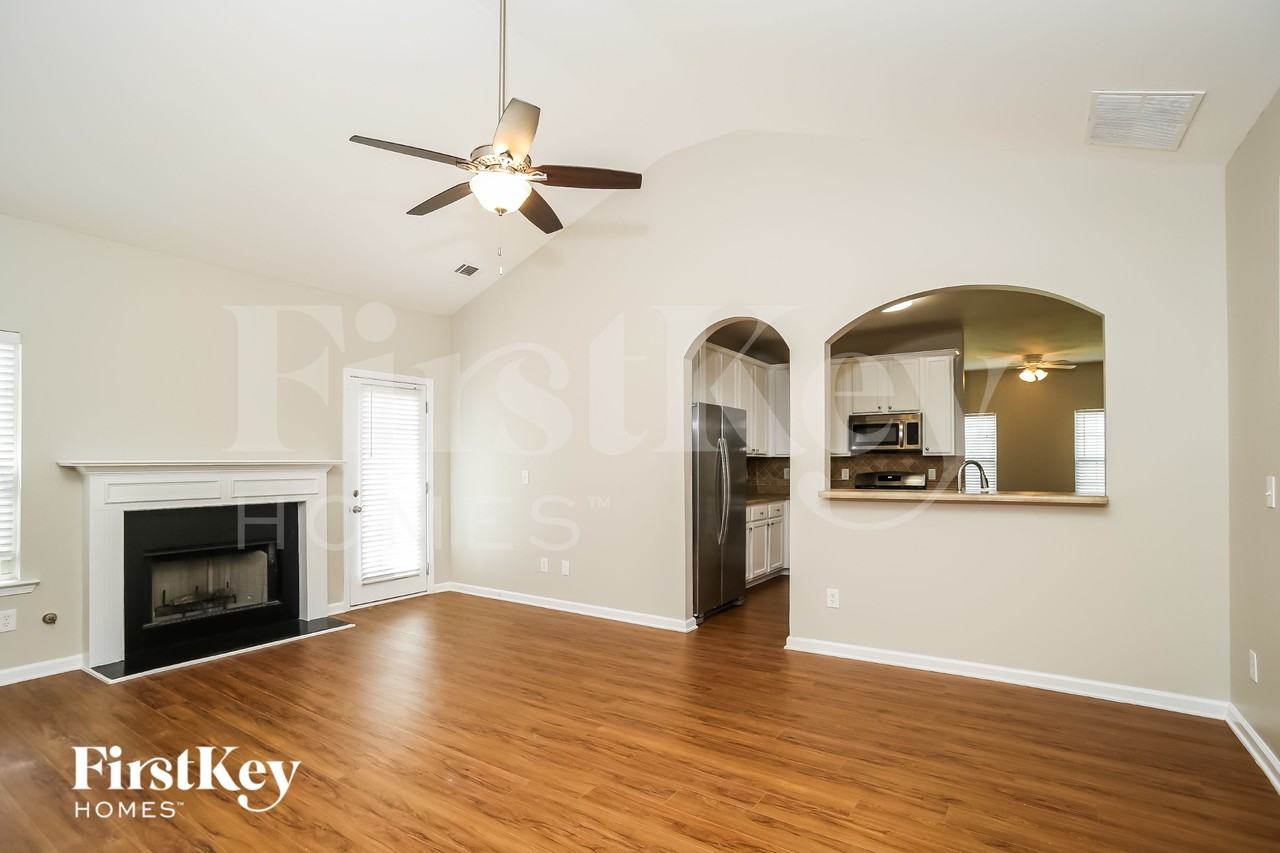 23 Hamilton Blvd Nw - Photo 3 of 15