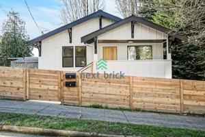 featured image of 4007 23rd Ave Sw #A