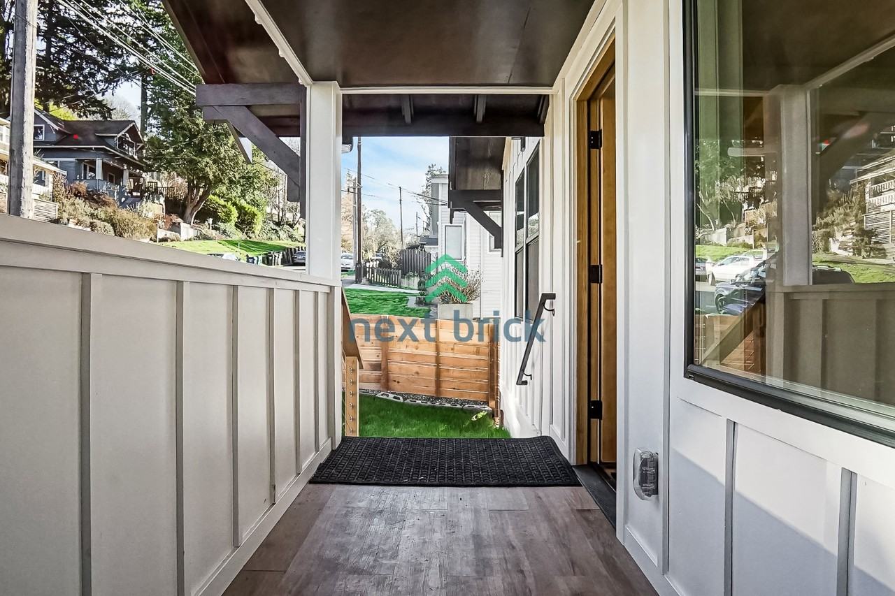 4007 23rd Ave Sw #A - Photo 3 of 19