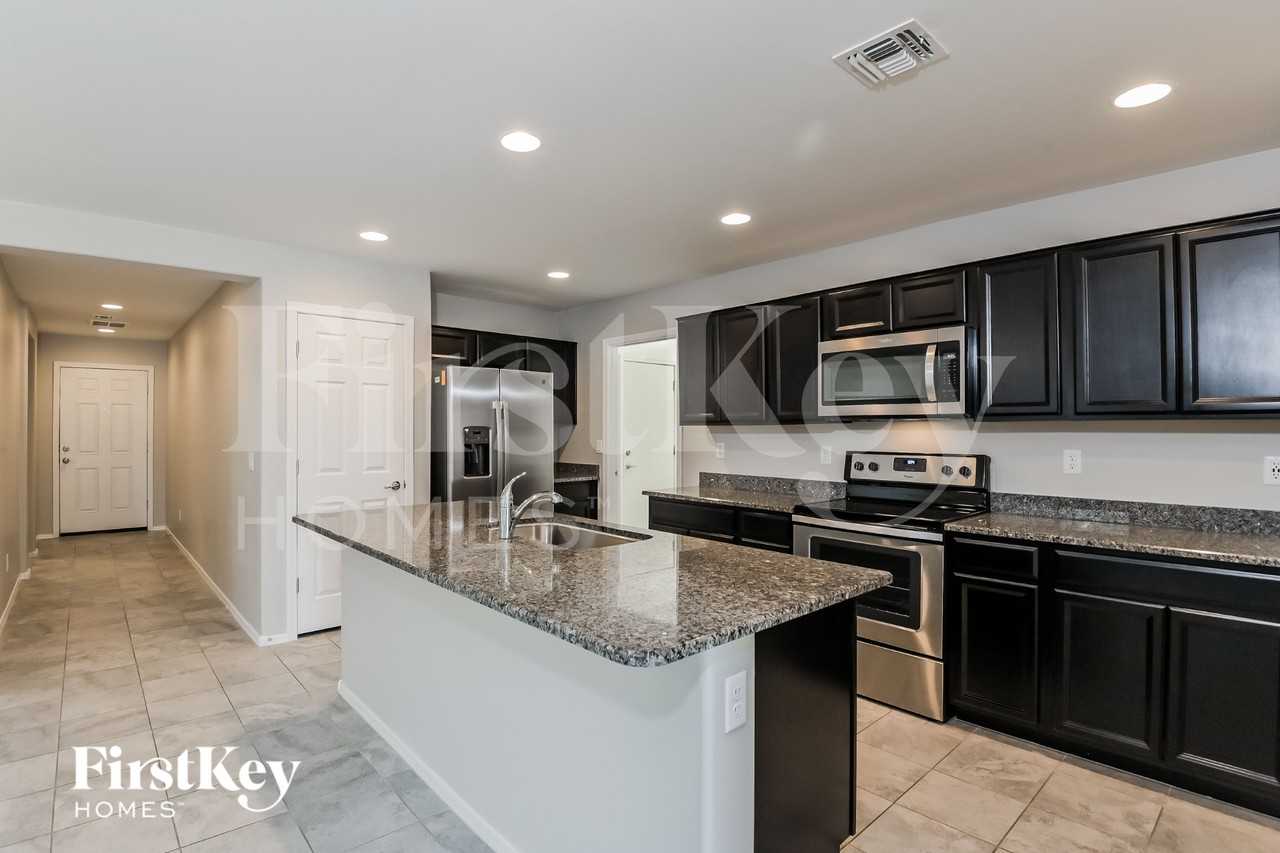 11562 W Oilseed Dr - Photo 4 of 15