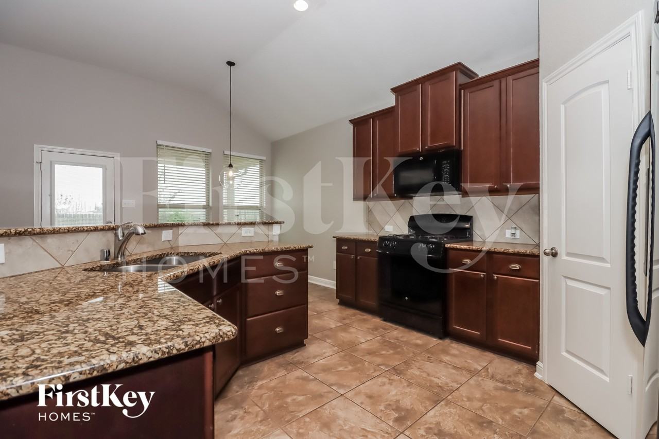 15007 Appian Oak St - Photo 6 of 15