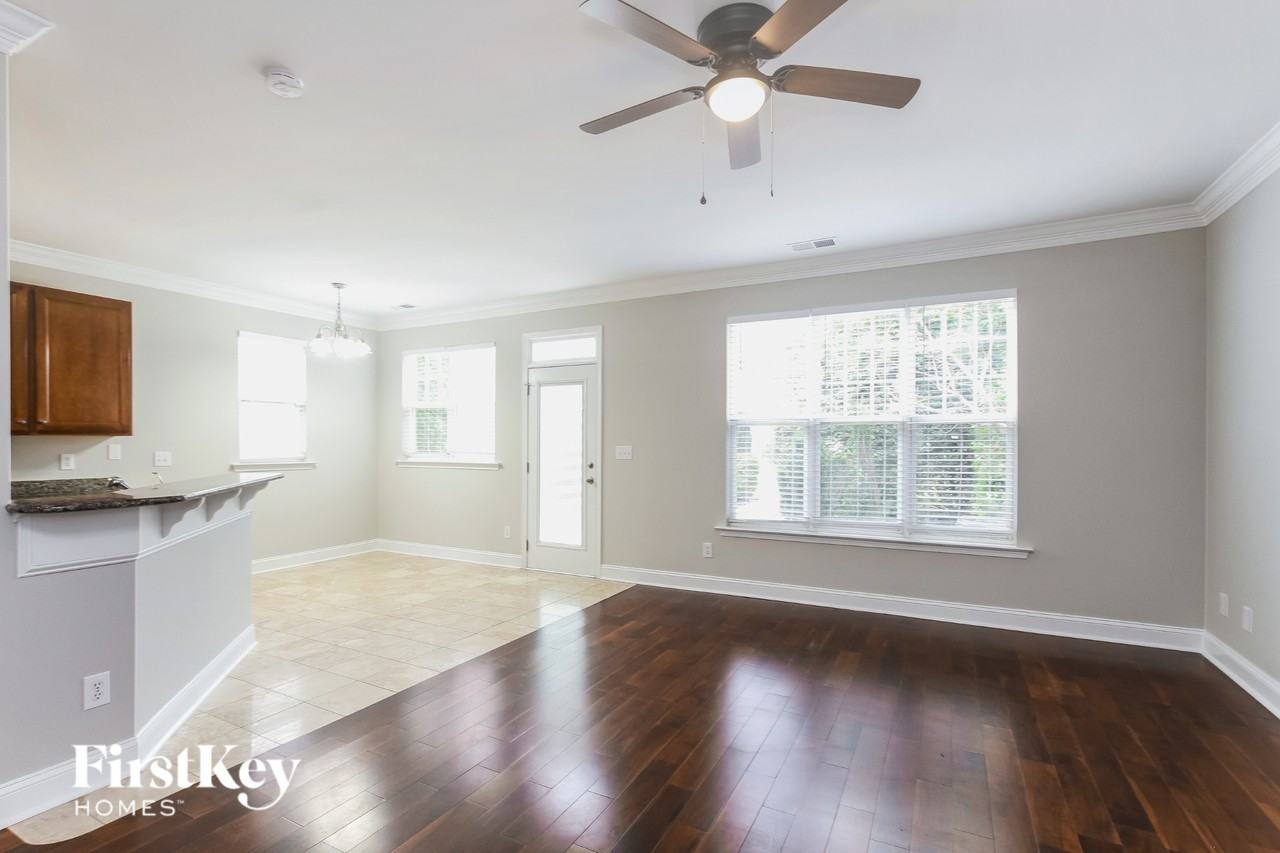 7531 Coastal Way - Photo 3 of 14