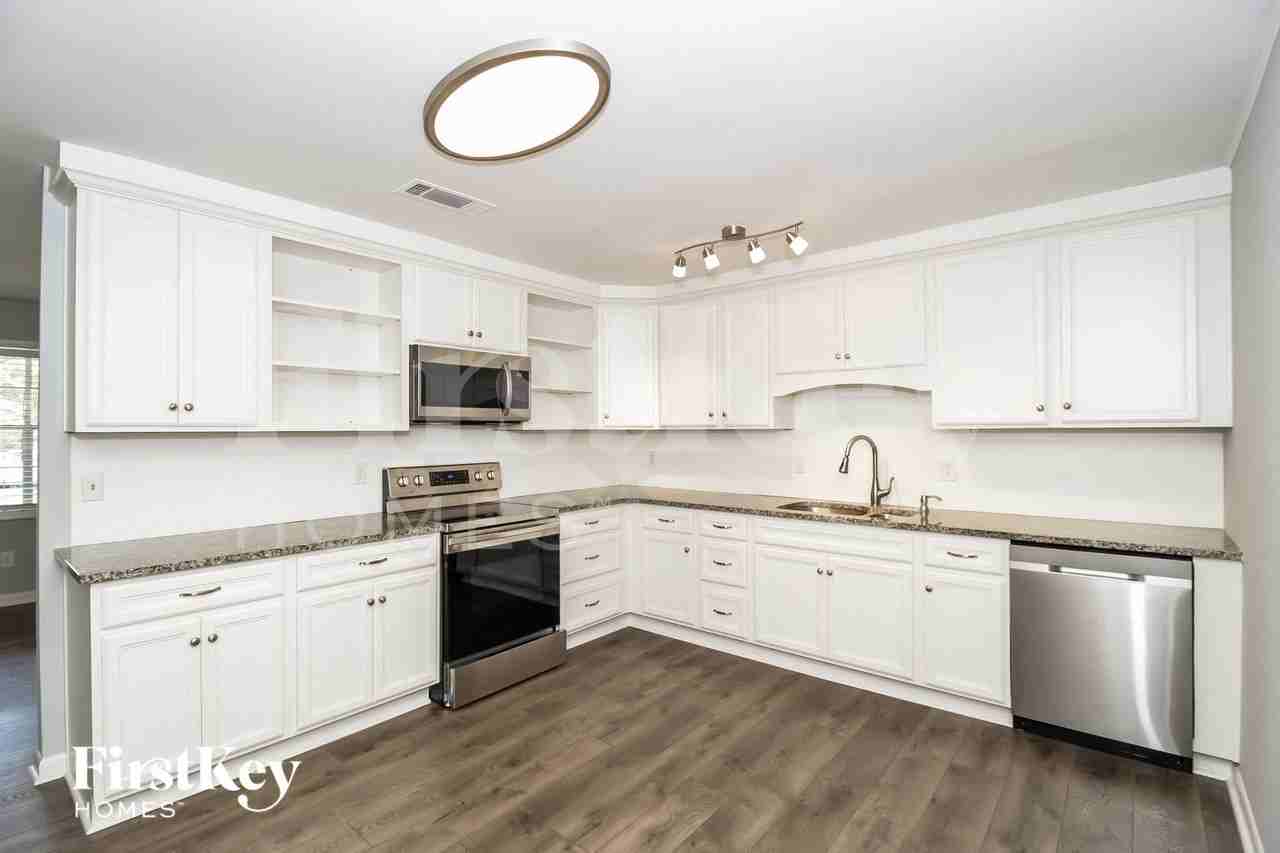 76 Hunters Cir - Photo 4 of 15