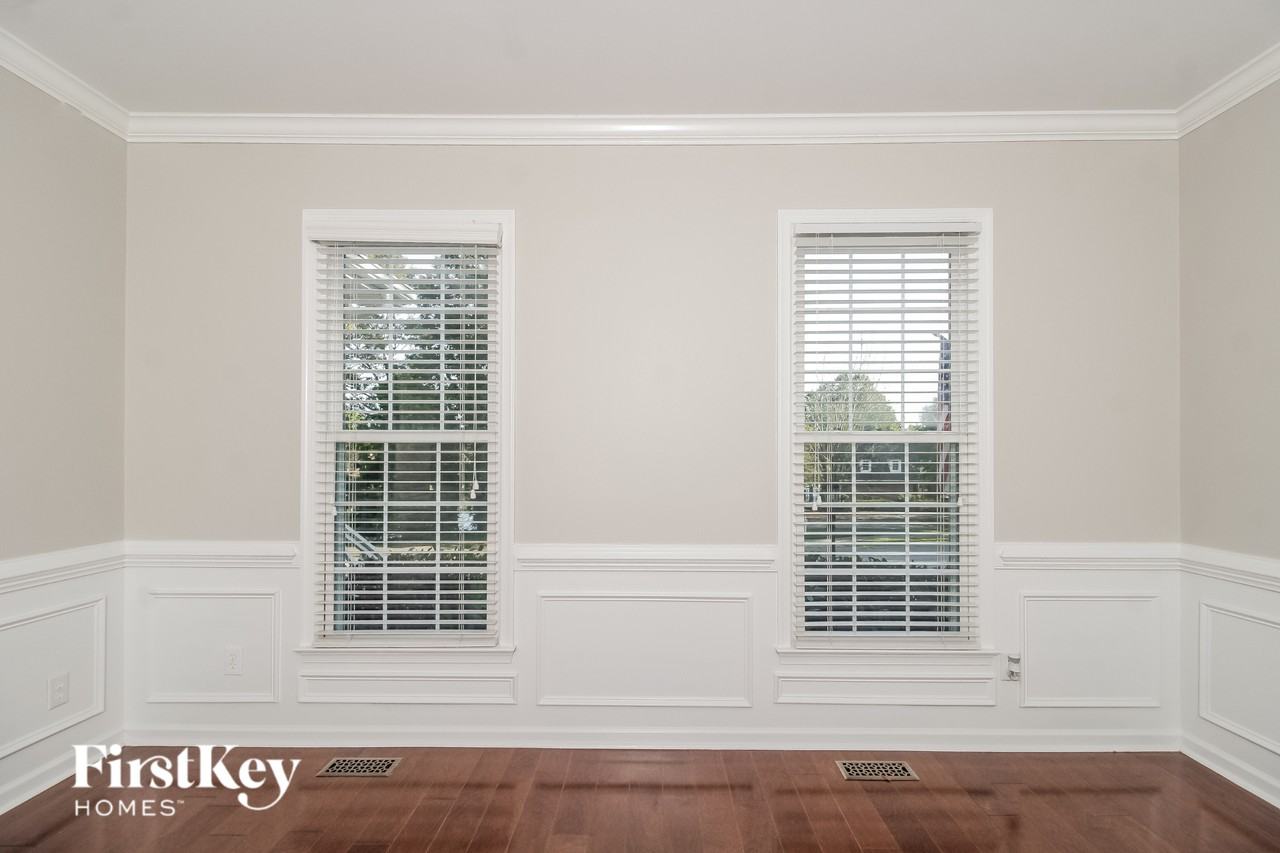 3005 Kings Pond Rd - Photo 3 of 15