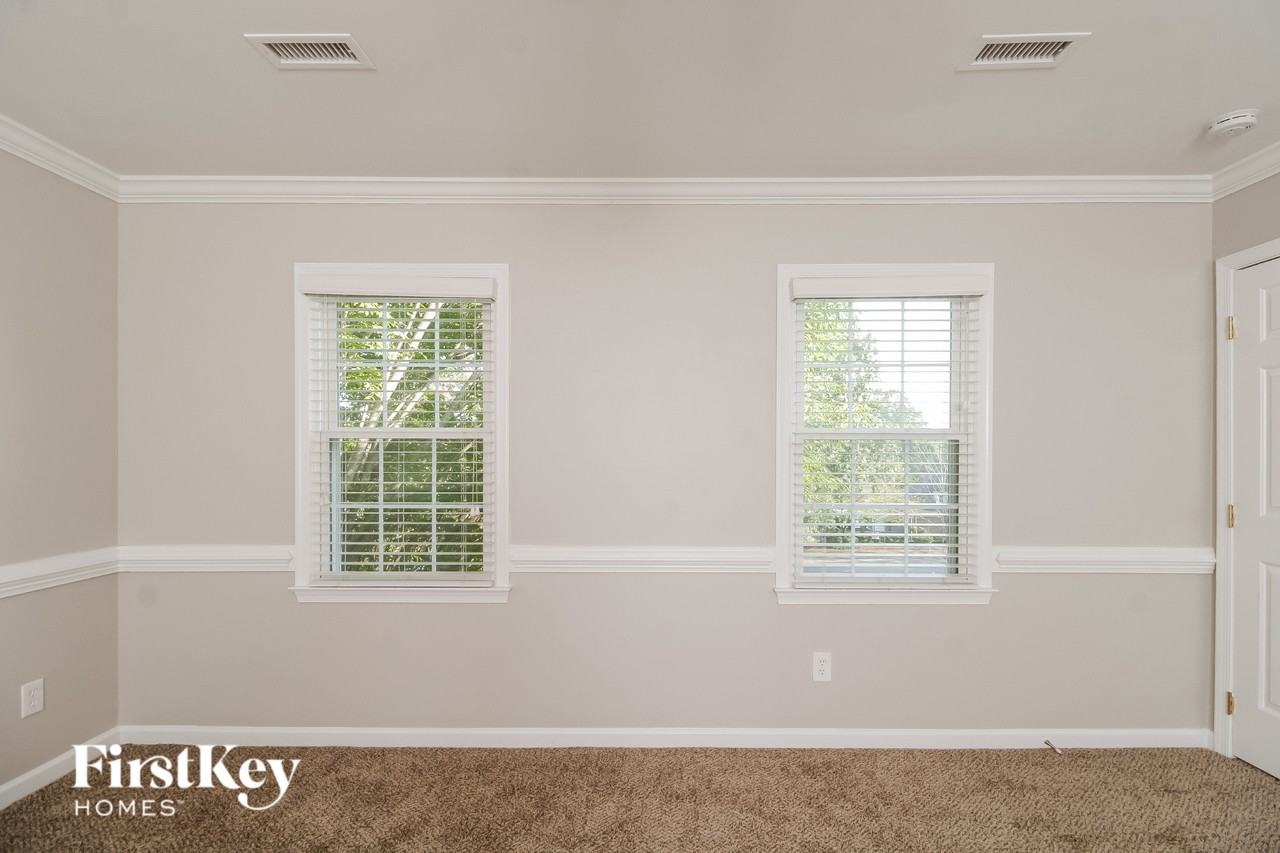 3005 Kings Pond Rd - Photo 6 of 15