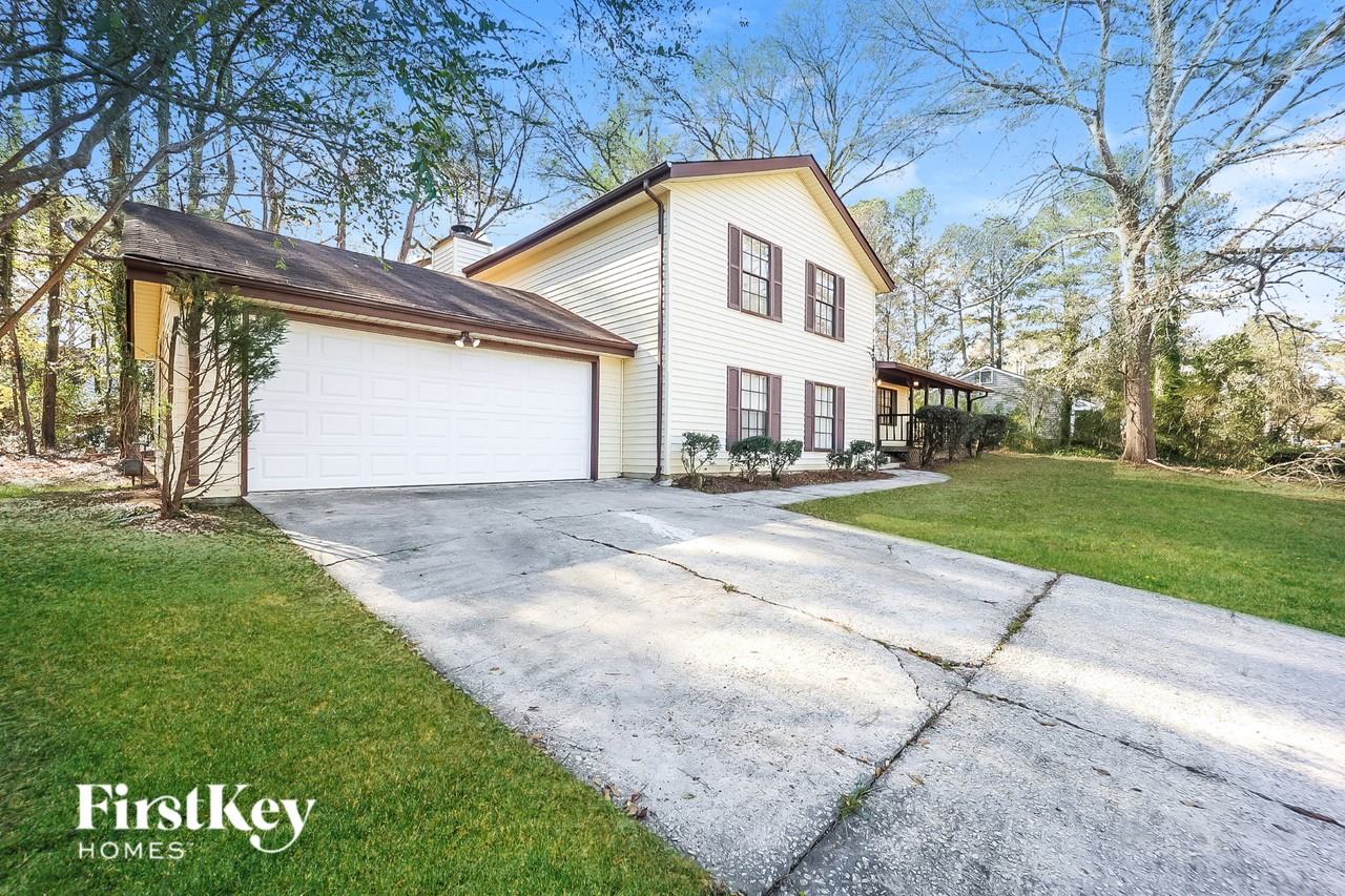 1292 Brookvale Dr - Photo 2 of 16