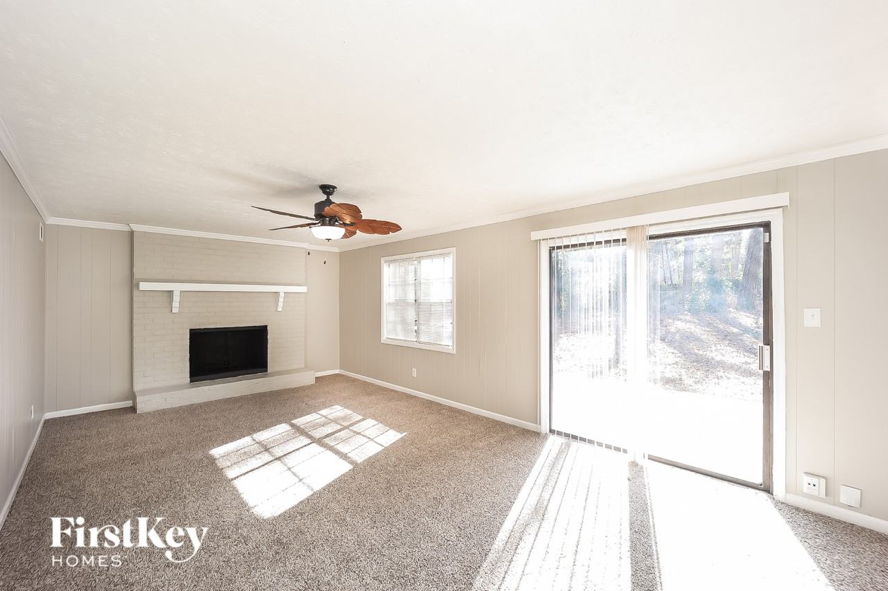 1292 Brookvale Dr - Photo 3 of 16