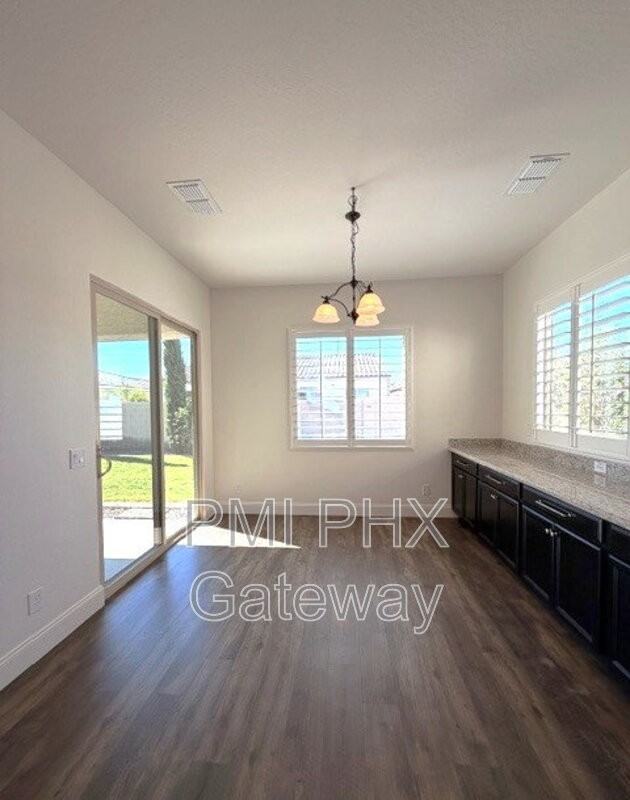 2685 E Ebony Dr - Photo 6 of 18