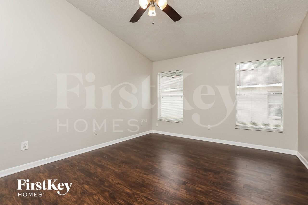 7466 Groveoak Dr - Photo 7 of 15