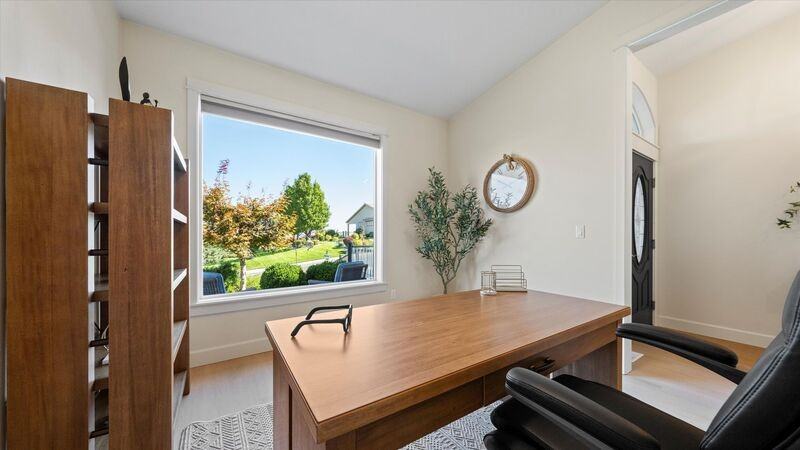 8731 W Skagit Ave - Photo 5 of 38