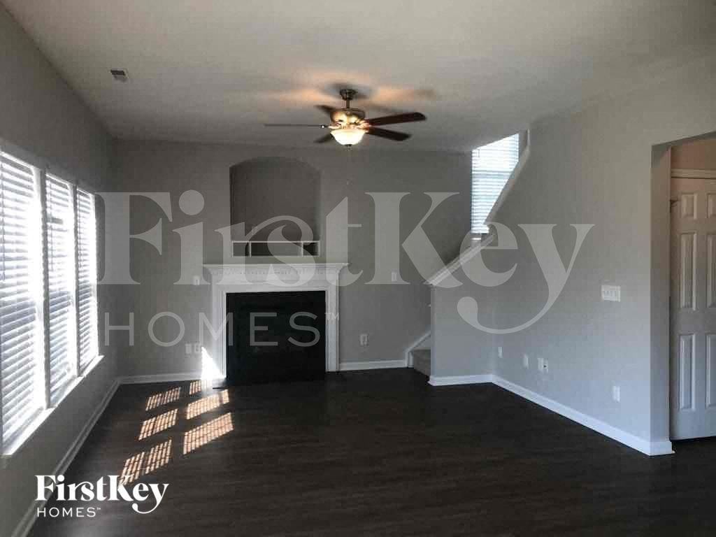 4204 Laurel Ridge Cir - Photo 5 of 15