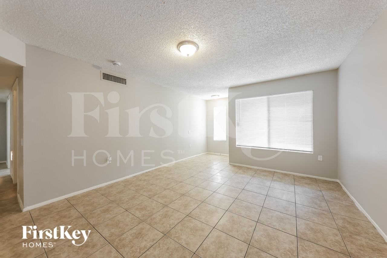 3816 W Northern Ave - Photo 3 of 16