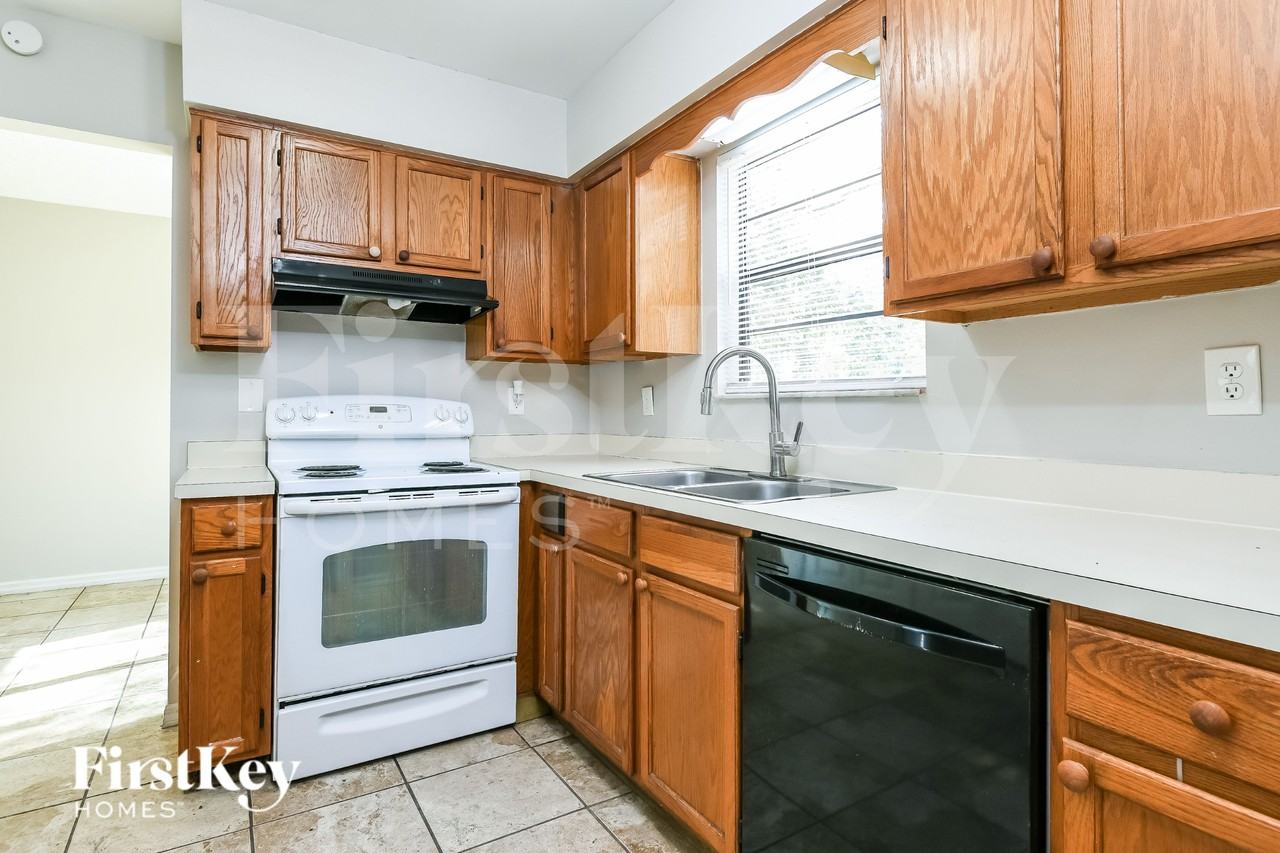 3650 Willys Ave - Photo 7 of 15