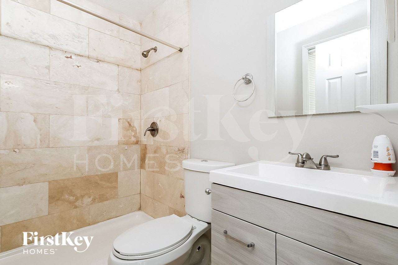 2592 Chippewa Ct - Photo 7 of 15