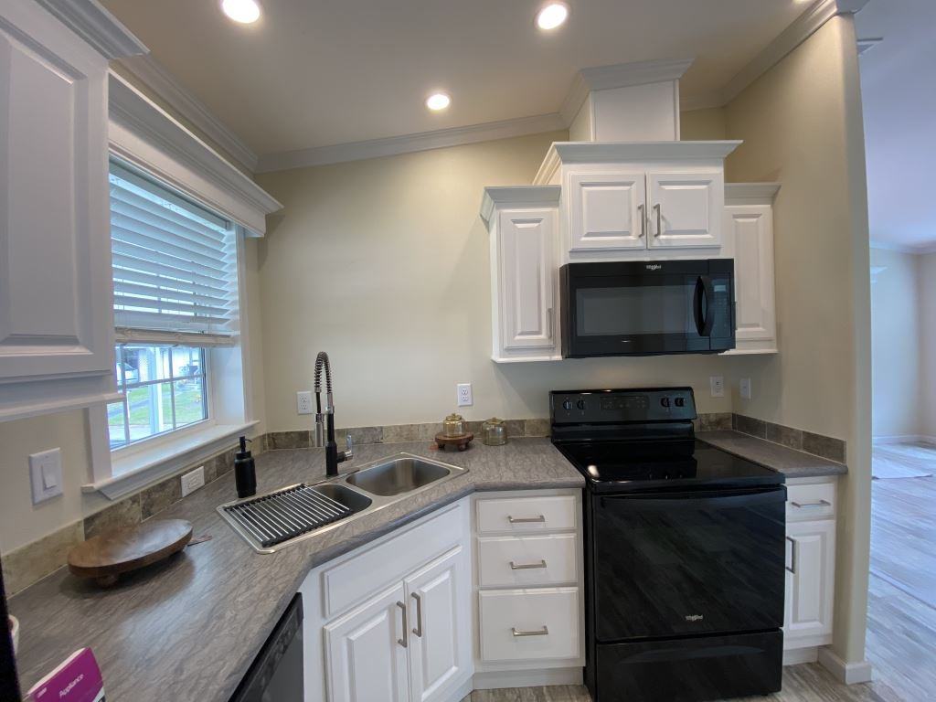 1405 82nd Ave #19 - Photo 2 of 36