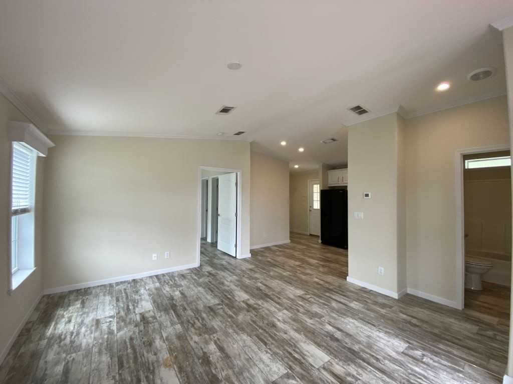 1405 82nd Ave #19 - Photo 6 of 36