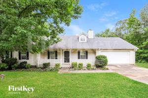 featured image of 130 Macadamia Ct