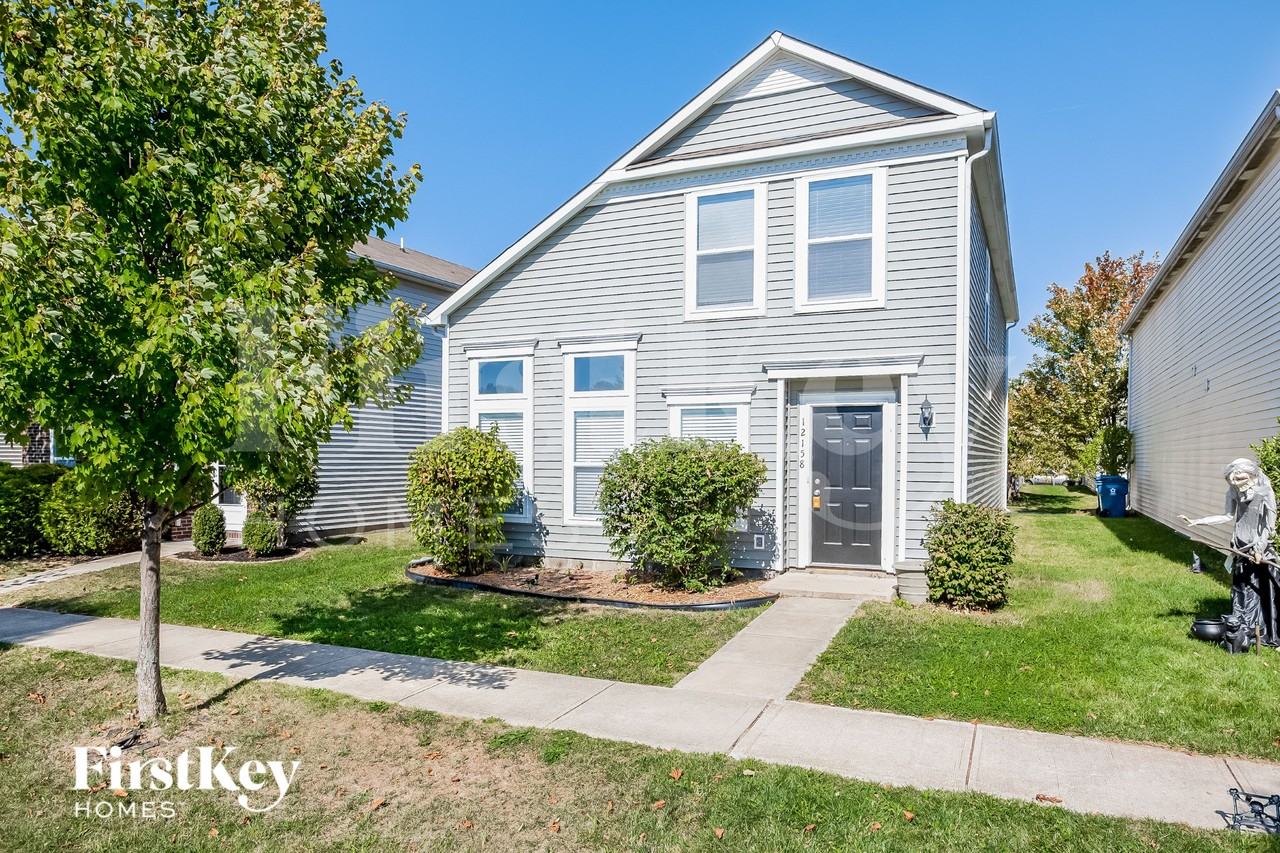 12158 E 141st St - Photo 3 of 16