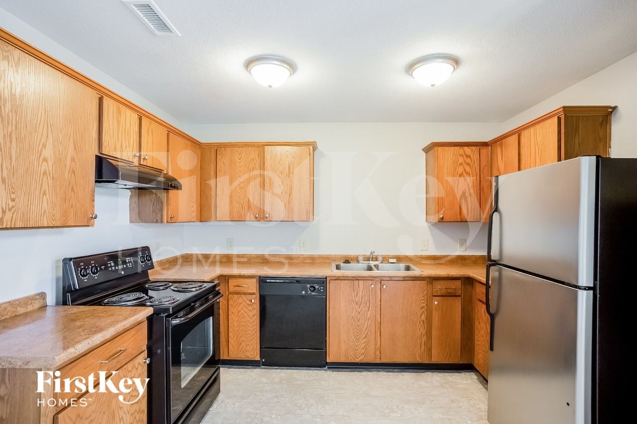 12158 E 141st St - Photo 6 of 16