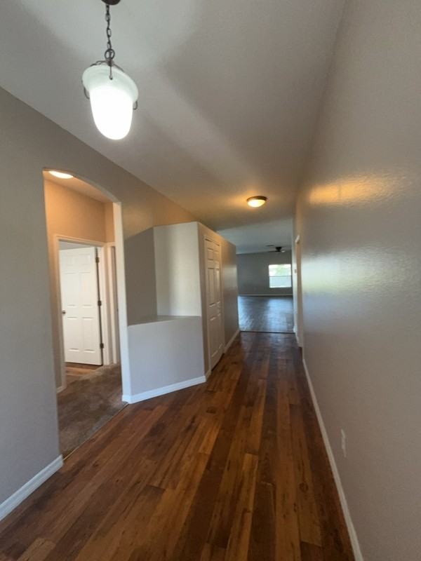 6001 Forest Ridge Ln - Photo 2 of 26