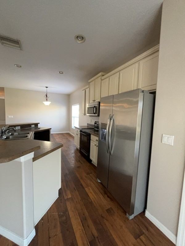 6001 Forest Ridge Ln - Photo 5 of 26