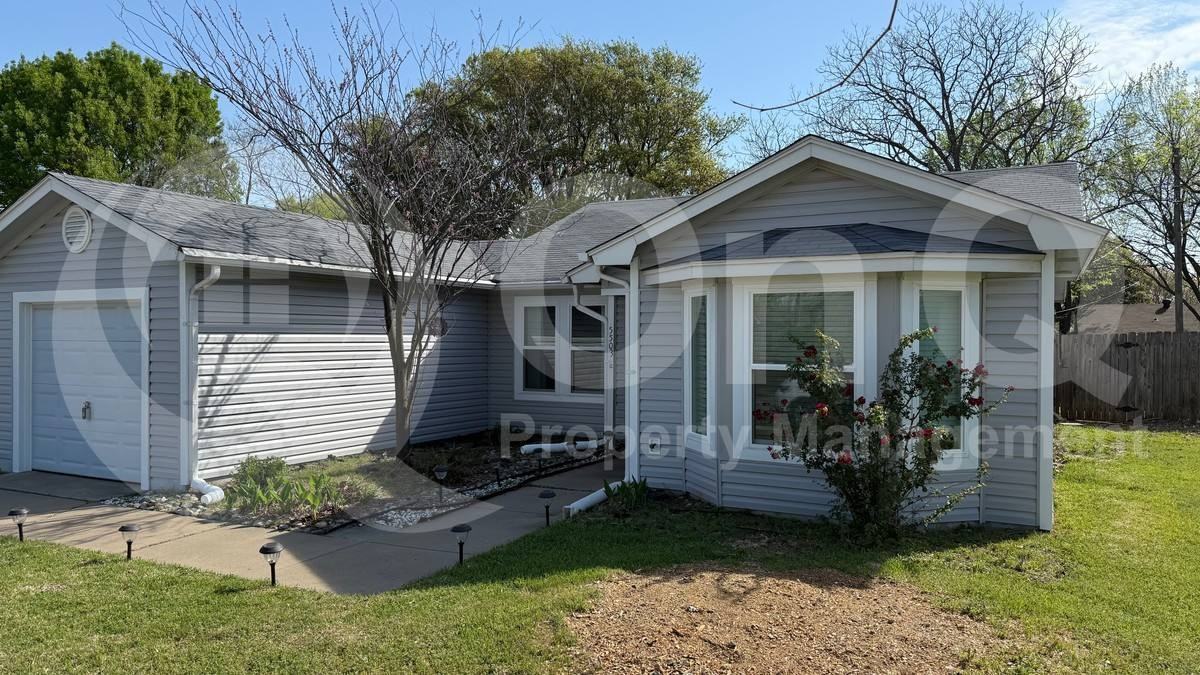 5503 Creek Valley Dr - Photo 3 of 10
