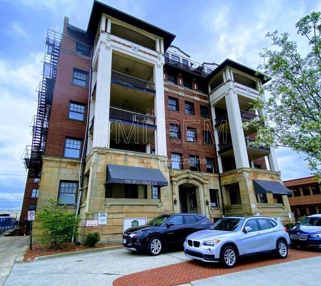 3328 Euclid Ave #105 - Photo 2 of 10