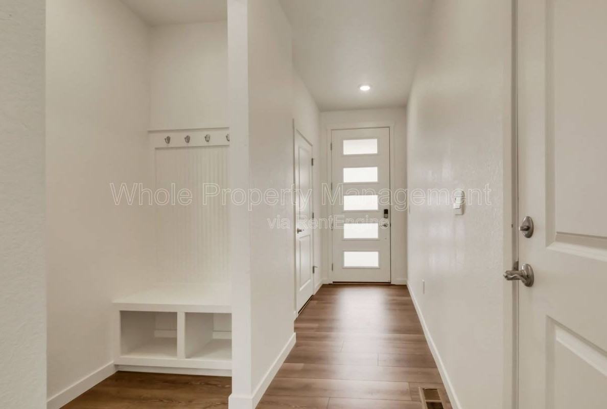 18047 Dandy Brush Dr - Photo 2 of 9