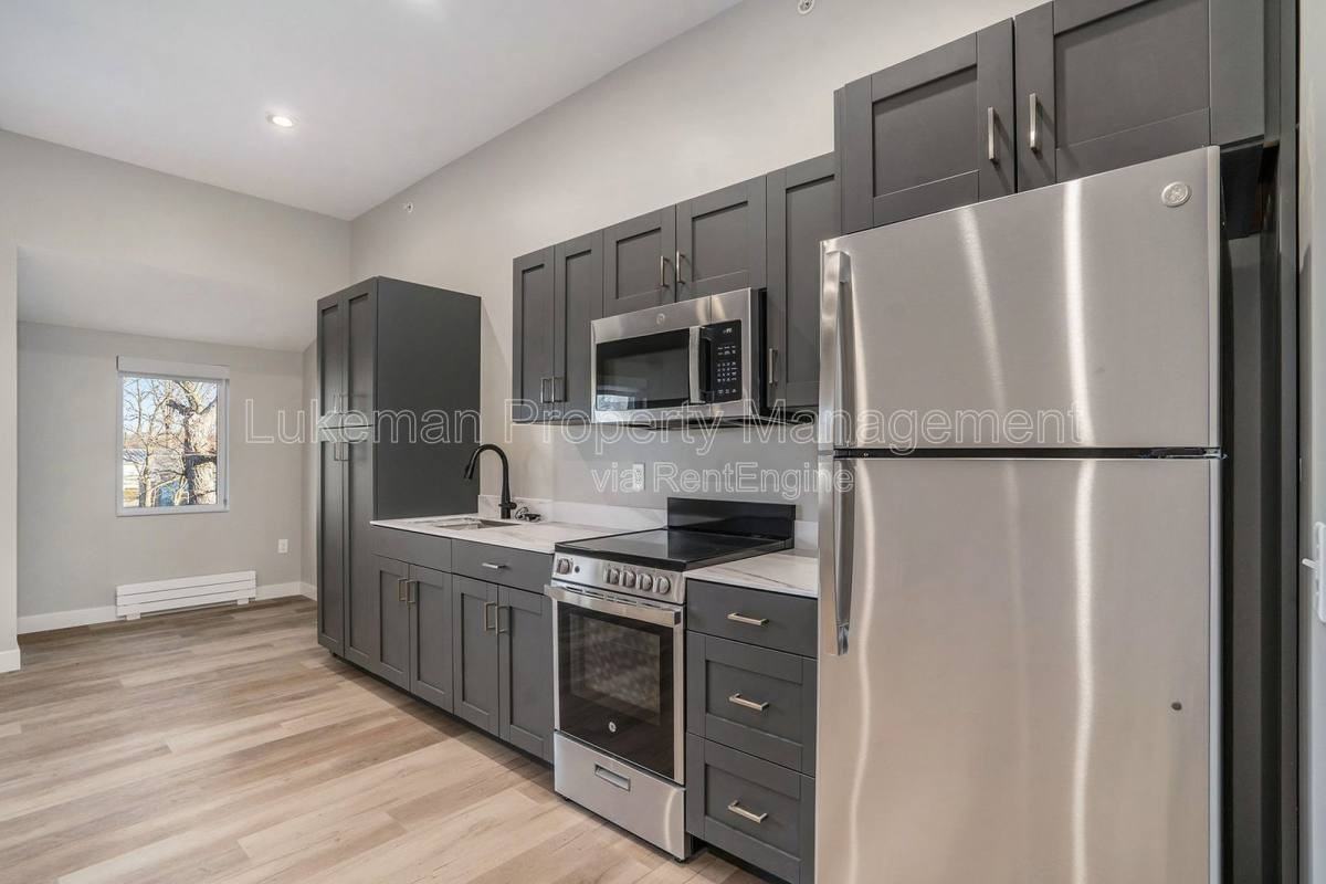 815 N Pitcher St #5 - Photo 2 of 9