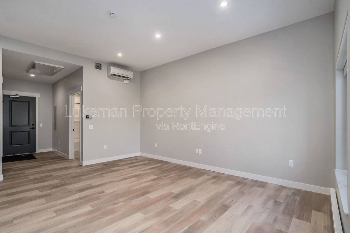 815 N Pitcher St #5 - Photo 5 of 9