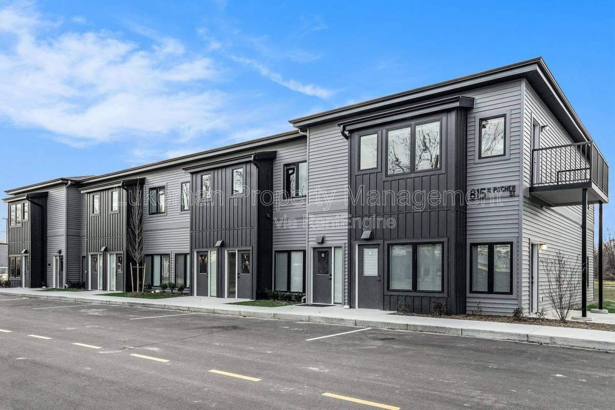 815 N Pitcher St #5 - Photo 6 of 9