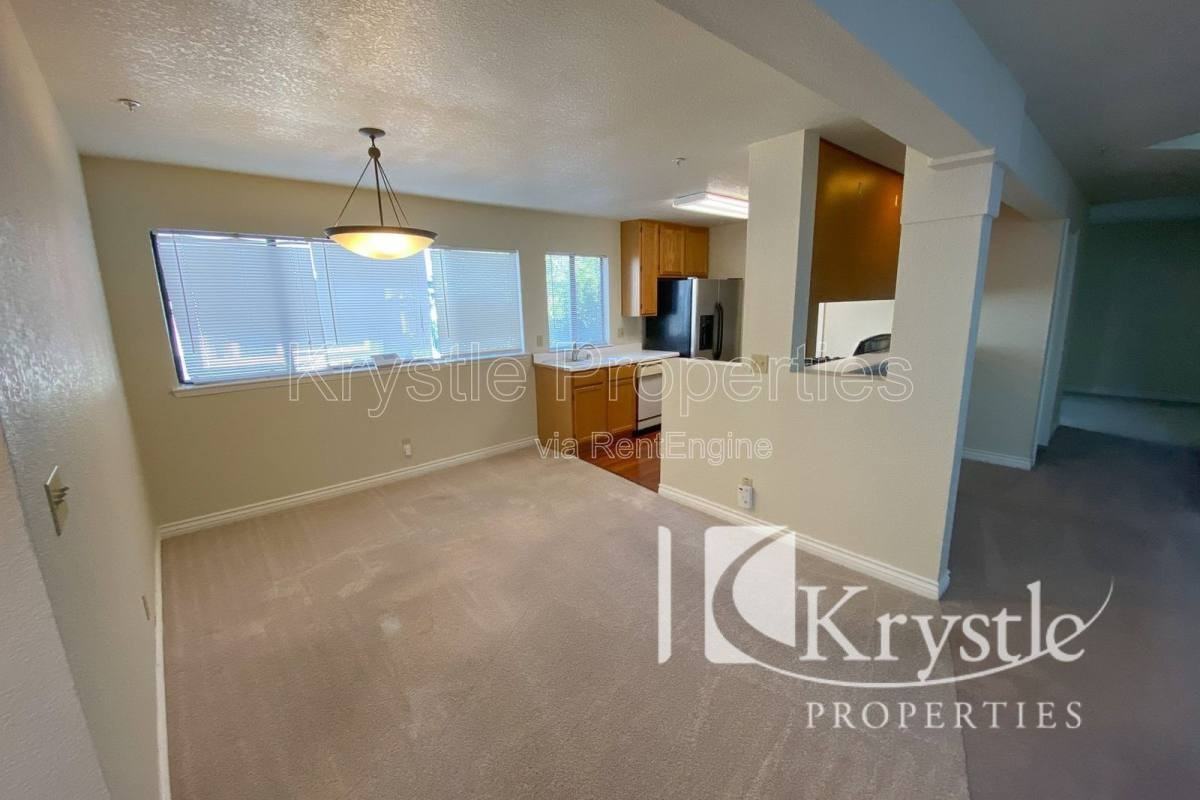 206 Sea Crest Cir - Photo 3 of 10