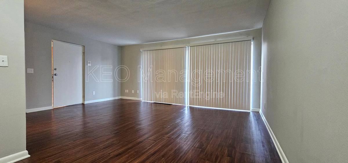 3809 Briar Pl #6 - Photo 4 of 9