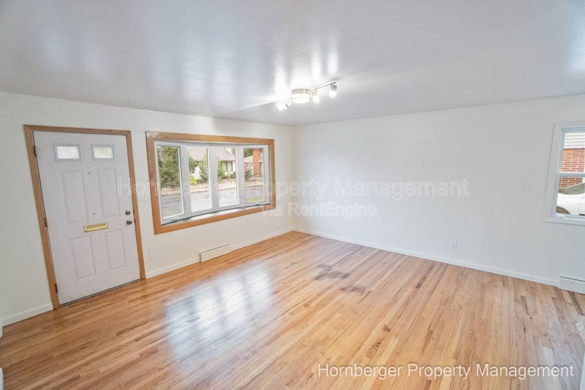 5126 W Princeton Pl - Photo 2 of 8