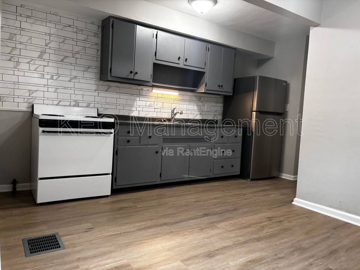 516 Chandler Dr #2 - Photo 2 of 10