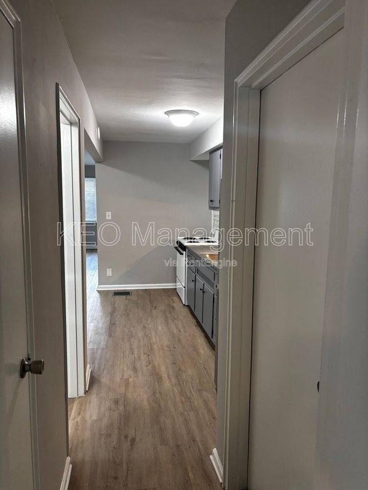 516 Chandler Dr #2 - Photo 7 of 10