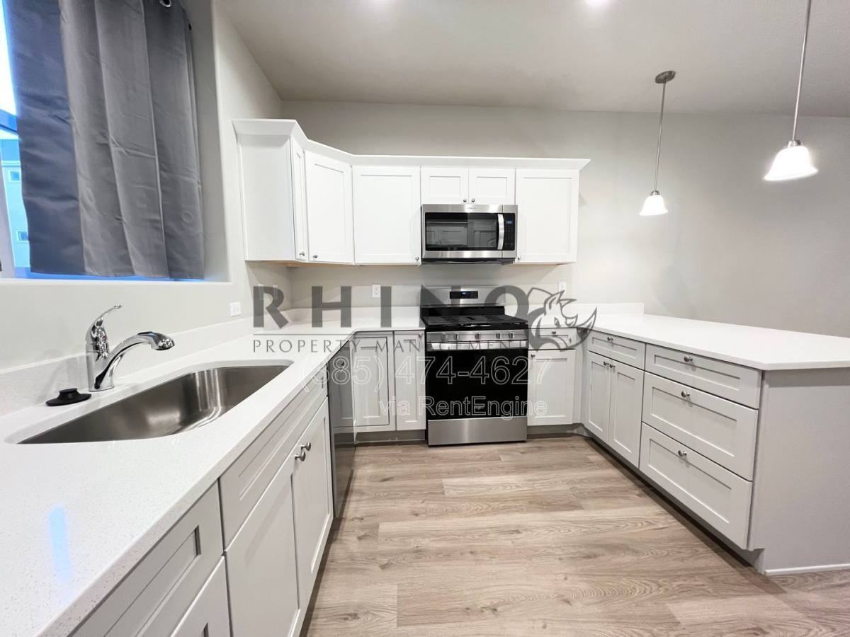 3698 W 1330 N - Photo 3 of 10