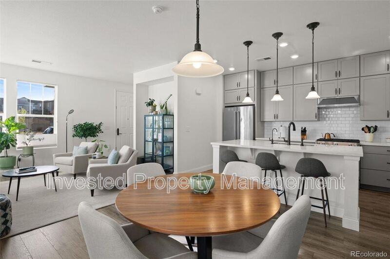 3061 Low Meadow Blvd - Photo 4 of 34