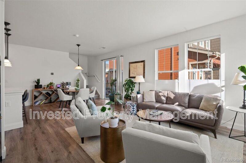 3061 Low Meadow Blvd - Photo 5 of 34