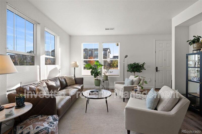 3061 Low Meadow Blvd - Photo 6 of 34