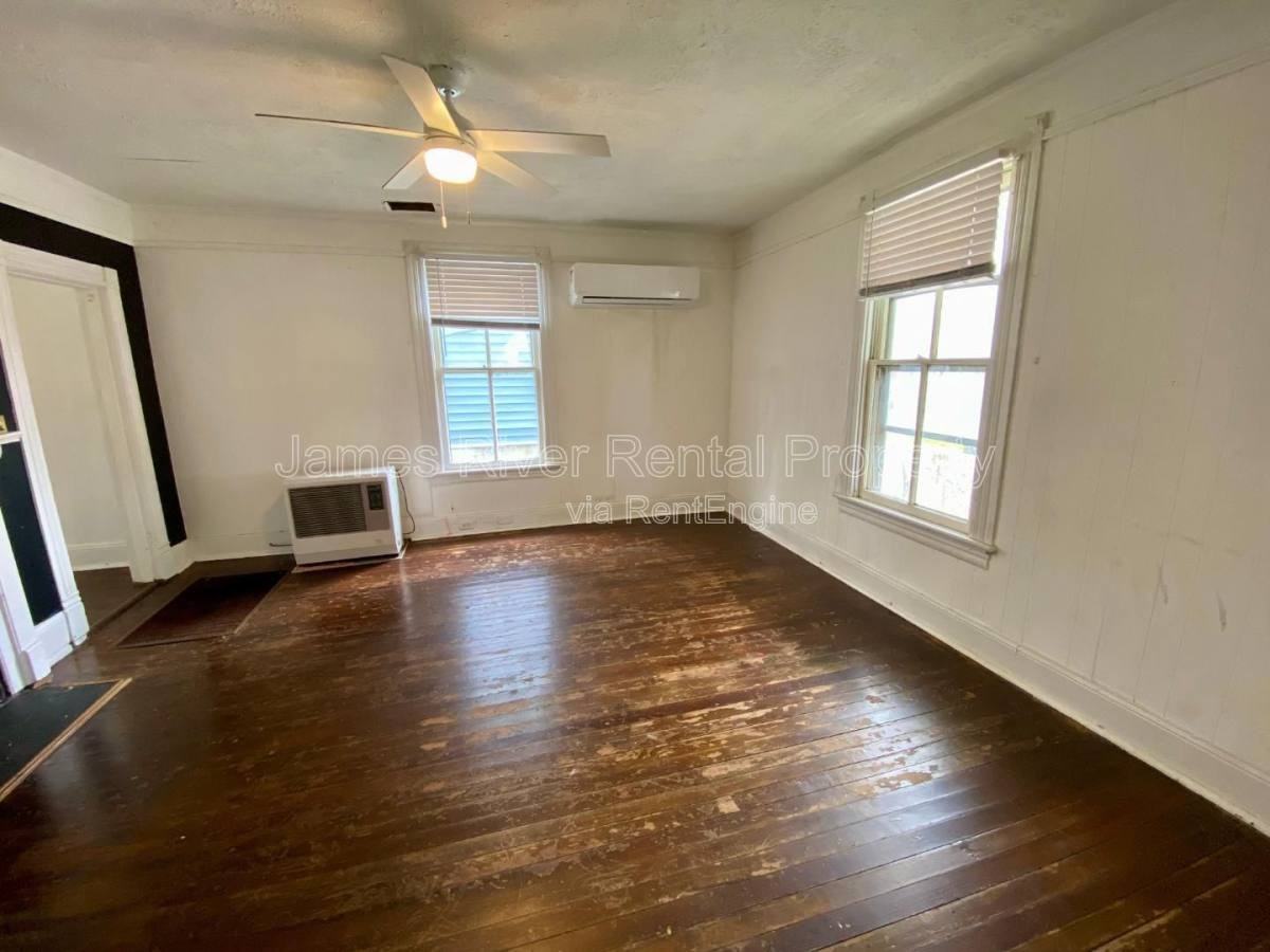 800 Pierce St - Photo 2 of 9