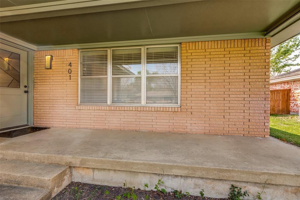 401 Daisy Dr - Photo 4 of 25