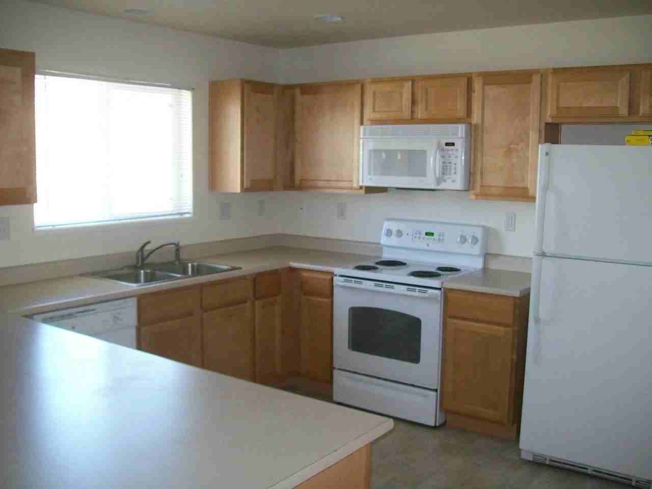 1804 Riverwalk Pkwy - Photo 5 of 12