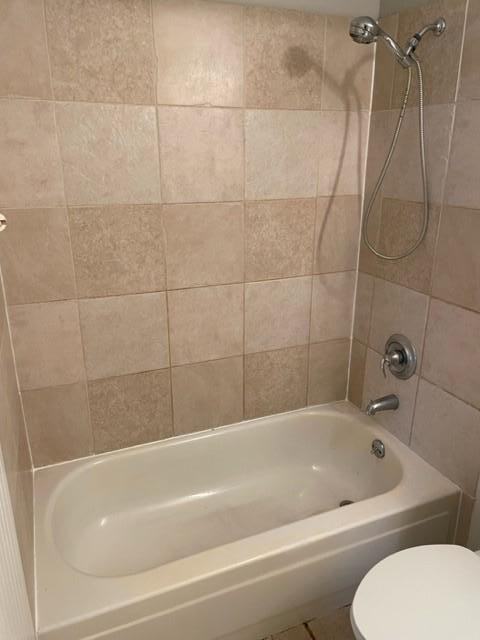 3750 Catalpa Dr - Photo 7 of 19